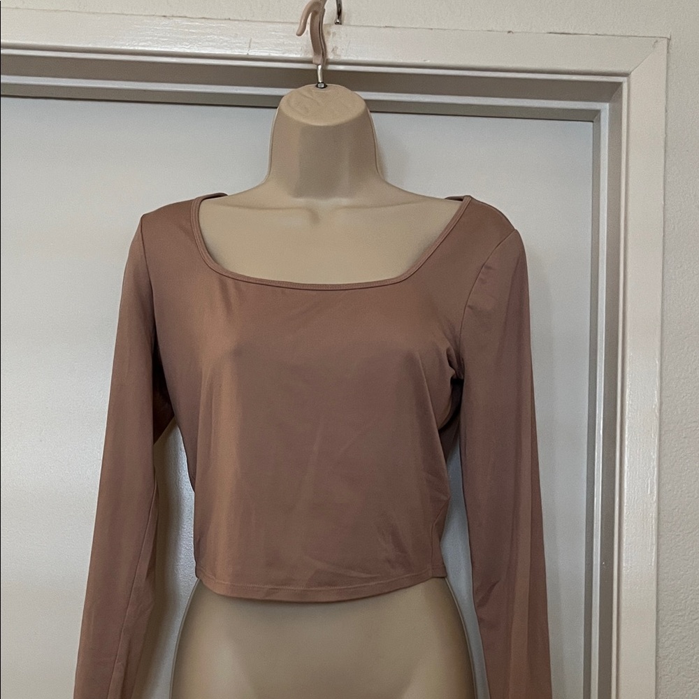 Hollister Long Sleeve Square Neck Crop Top - Mauve